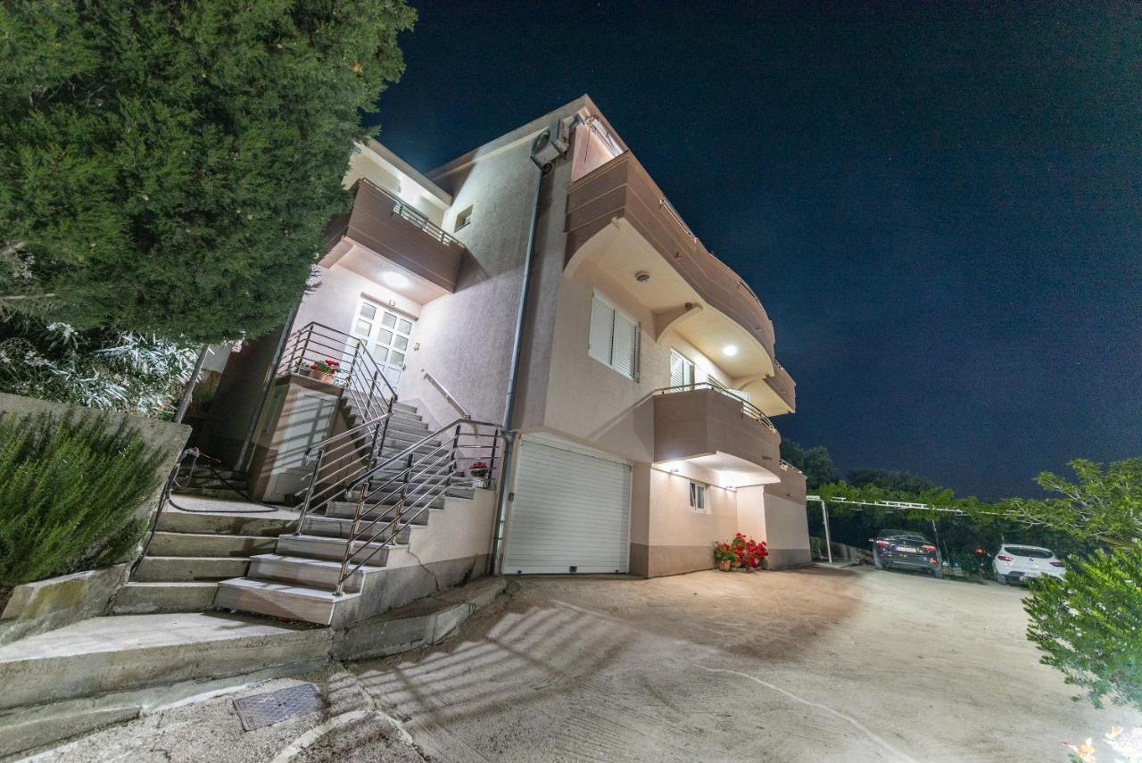 Apartments Villa Egzon Ulcinj Kültér fotó