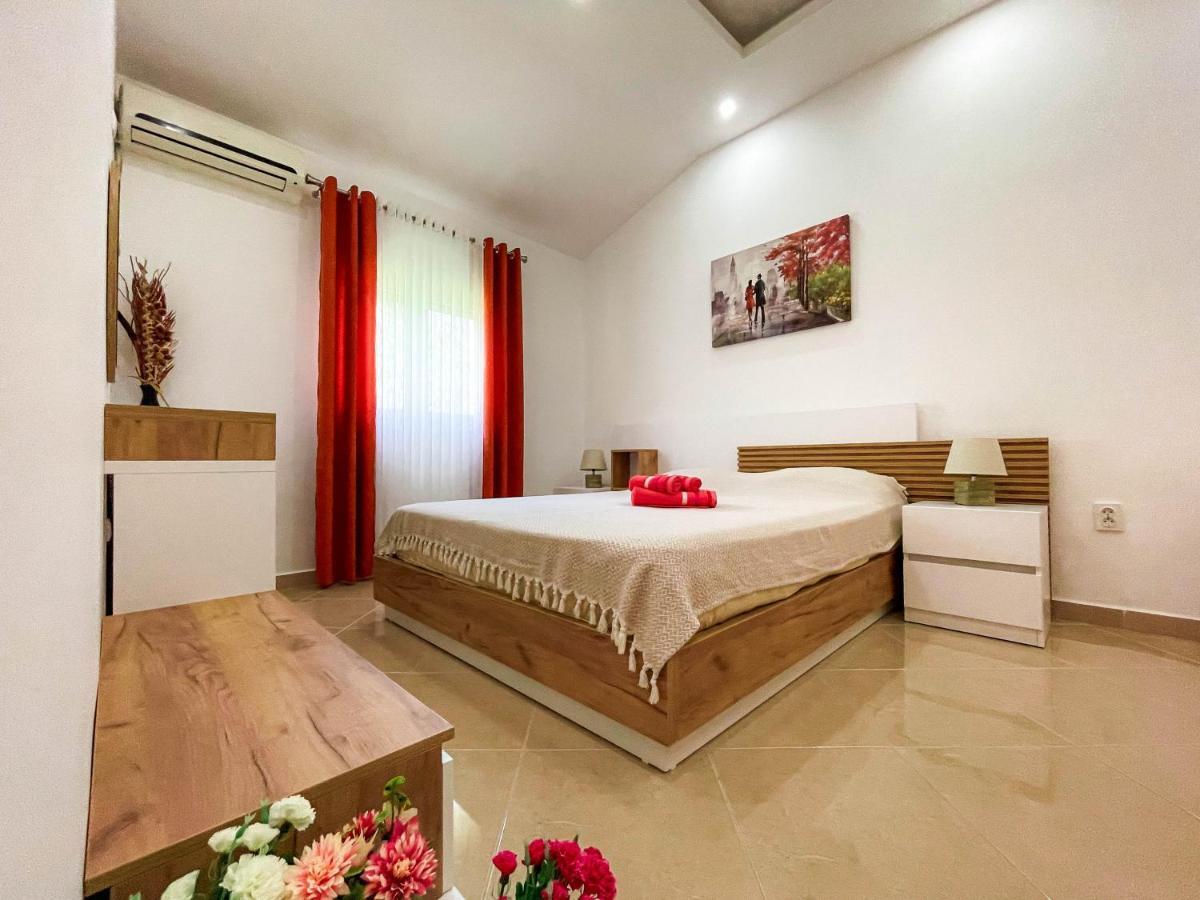 Apartments Villa Egzon Ulcinj Kültér fotó